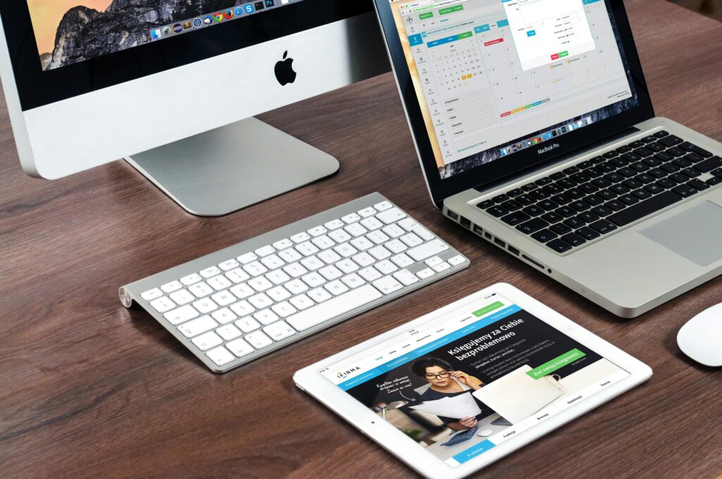 pexels-pixabay-39284 Website development in different devices